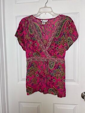 Papillon Blanc VTG 90’s Fuchsia Paisley V-Neck Blouse